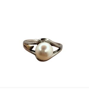 Poppy Finch Pearl & Gold Leaf Sterling 14k Ring Size 5.5